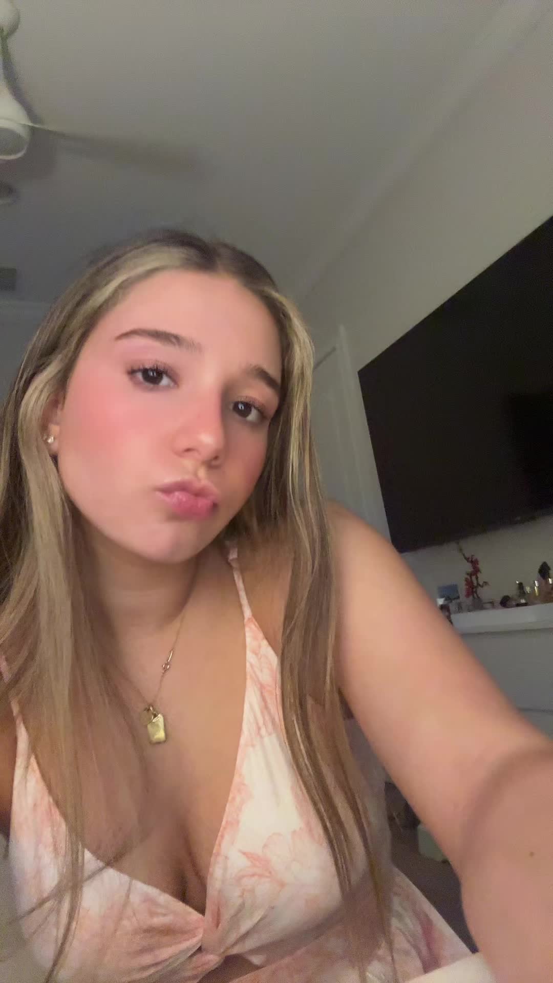 @shhhaylinsecret