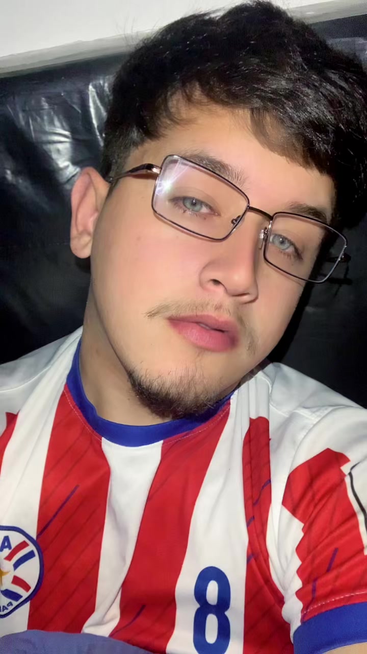 @𝓓𝓐𝓥𝓘𝓓🇵🇾