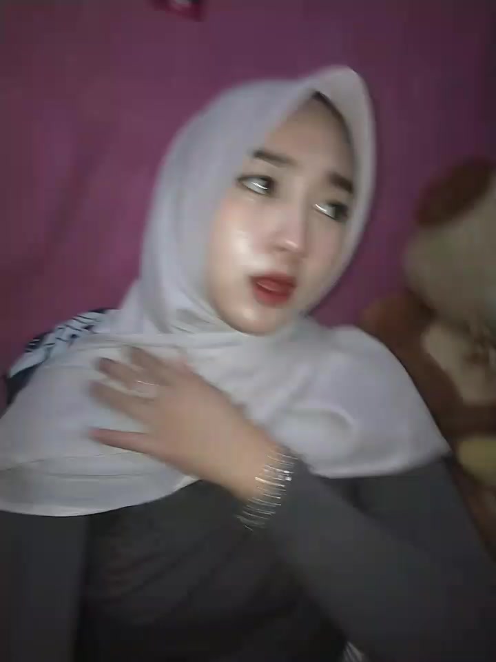 @(jeni&reg;️)