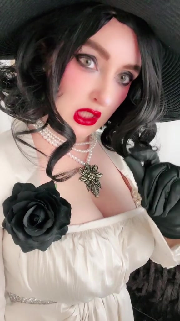 @Lilkirakitty
