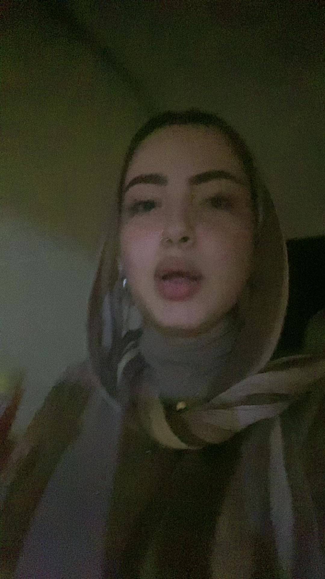 @FARAH🕊️