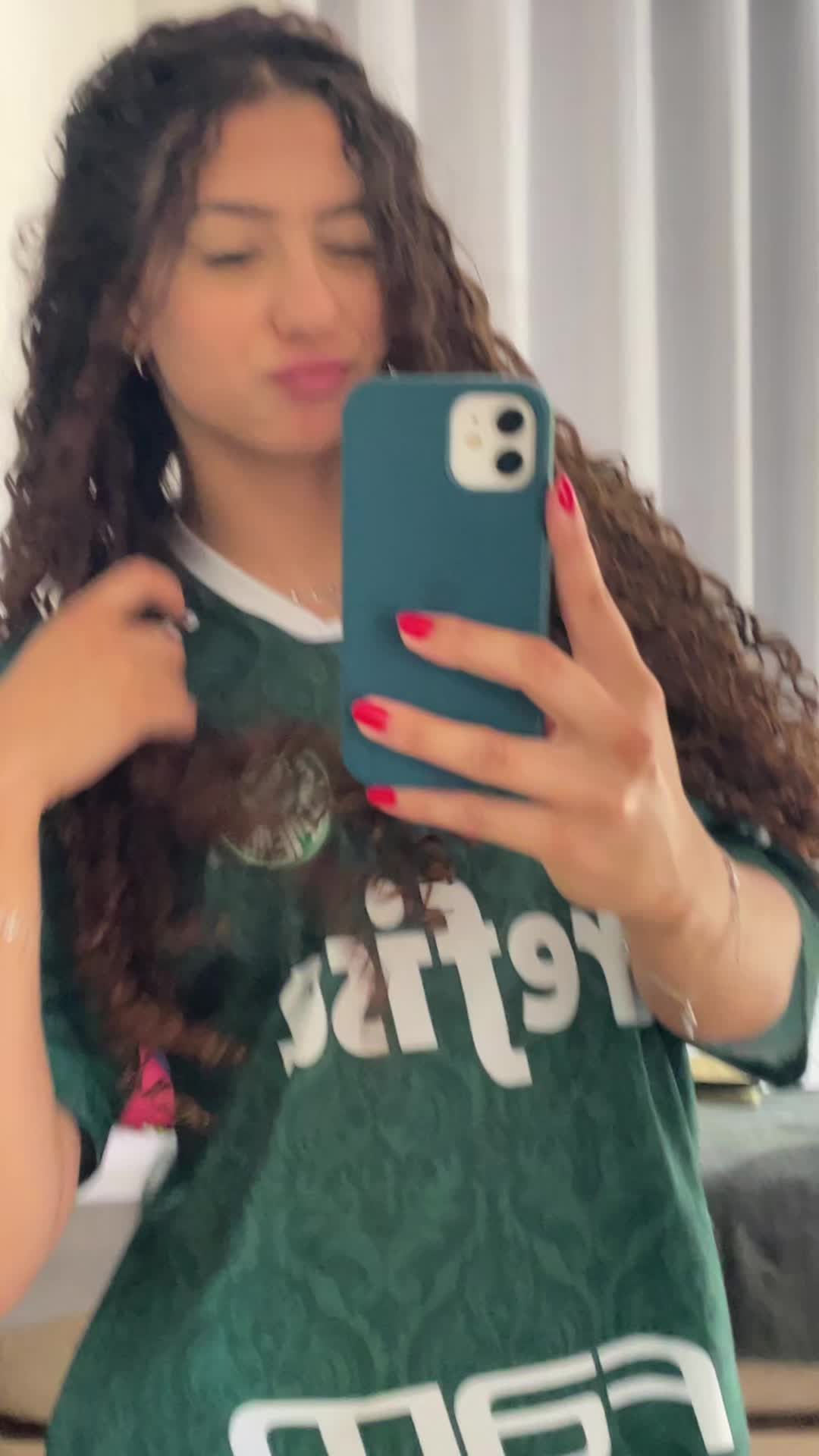 @isabelperpetua