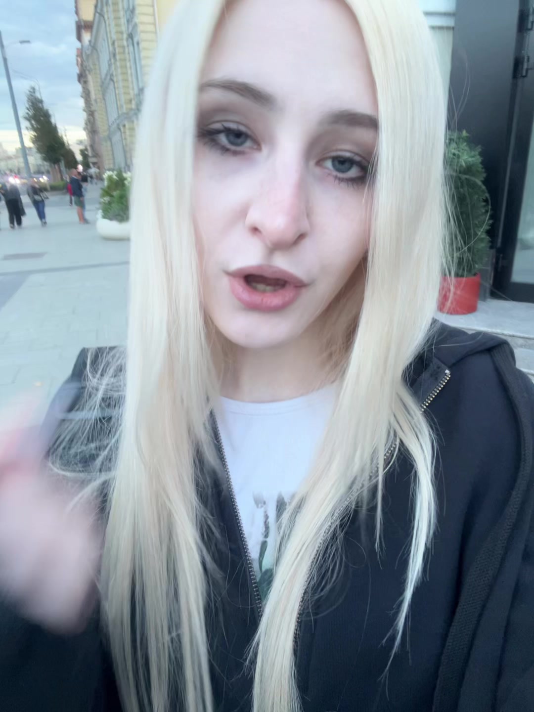 @kisswnnyc
