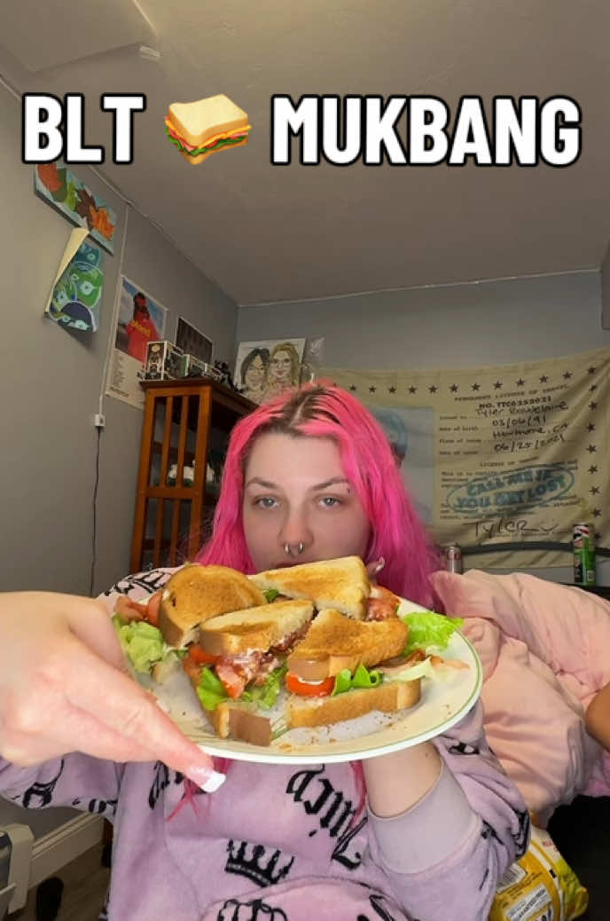 @mshellolitty