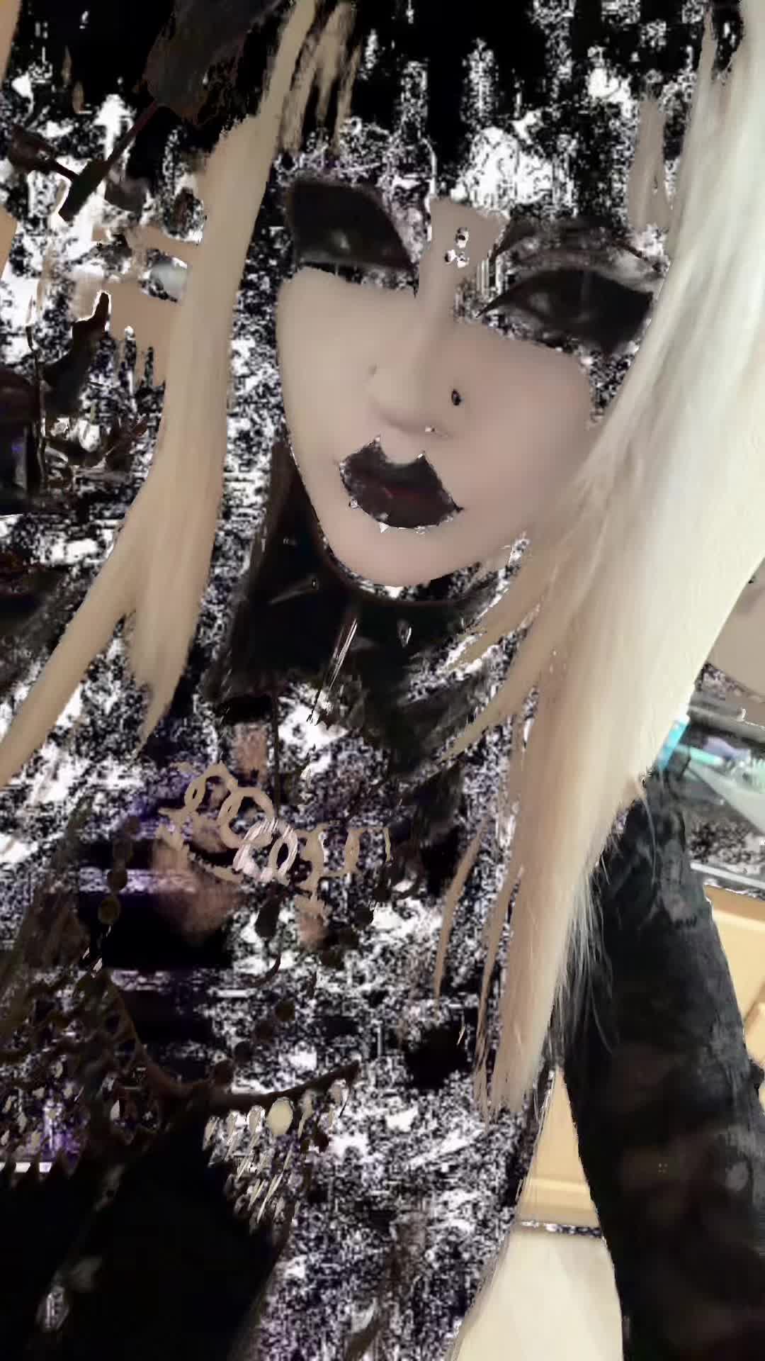 @โ
๐๐๐ ๐ฆ๐ข โ