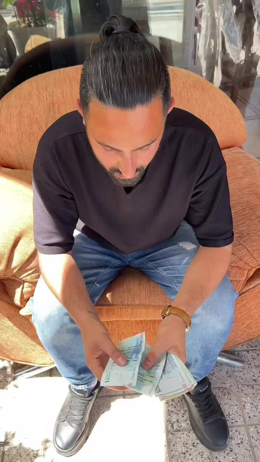 @PersianVibe