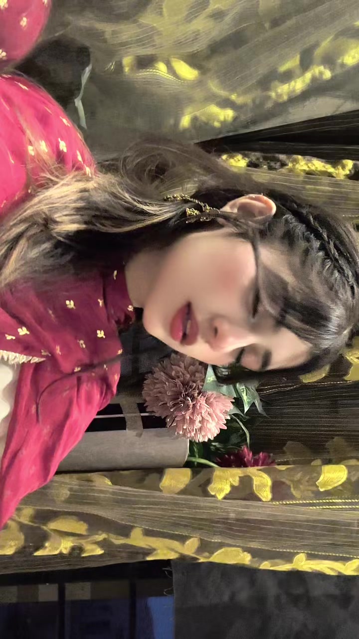 @AyeshEe🌸