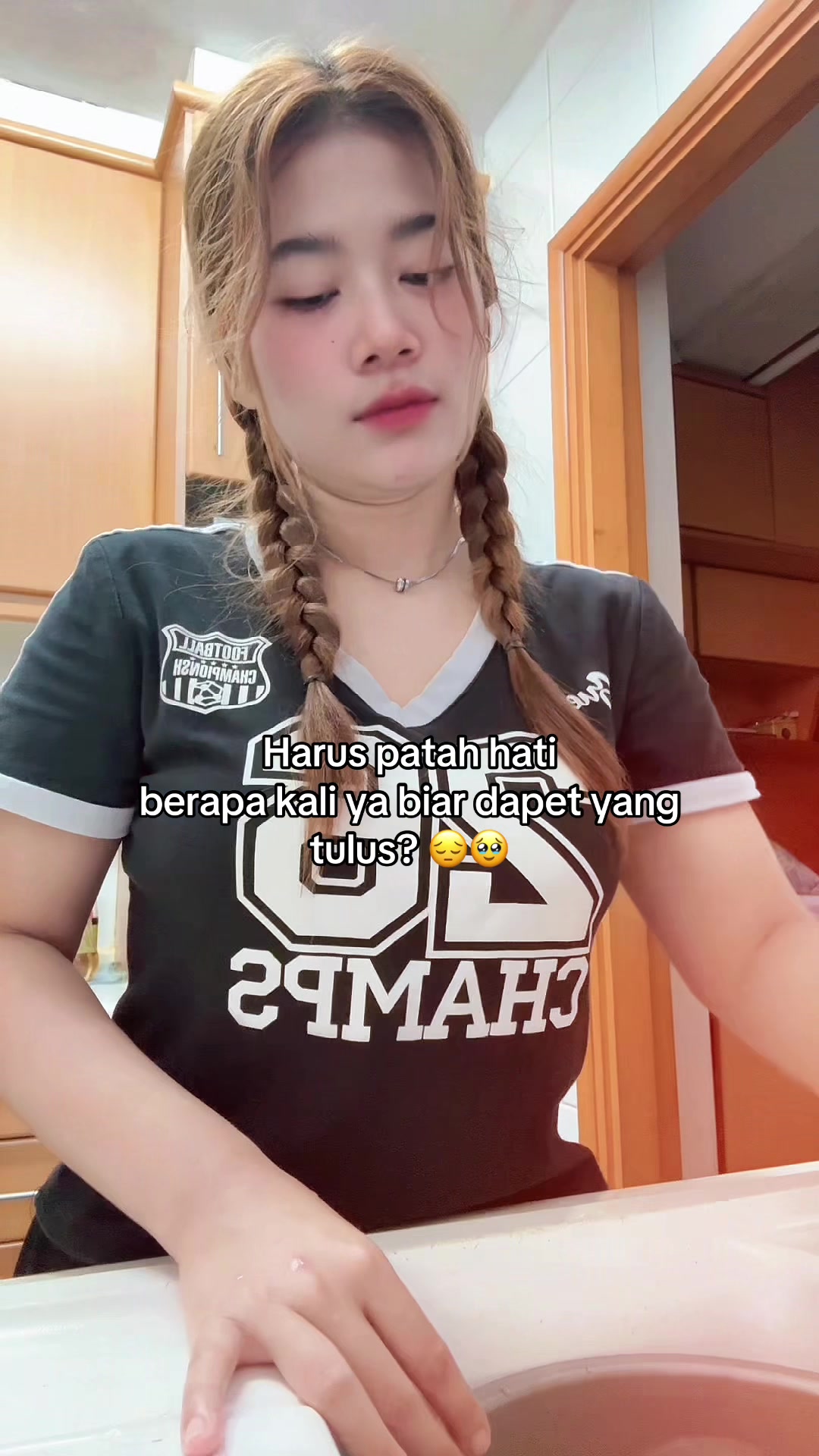 @Mikhayla_queen🦂🇭🇰