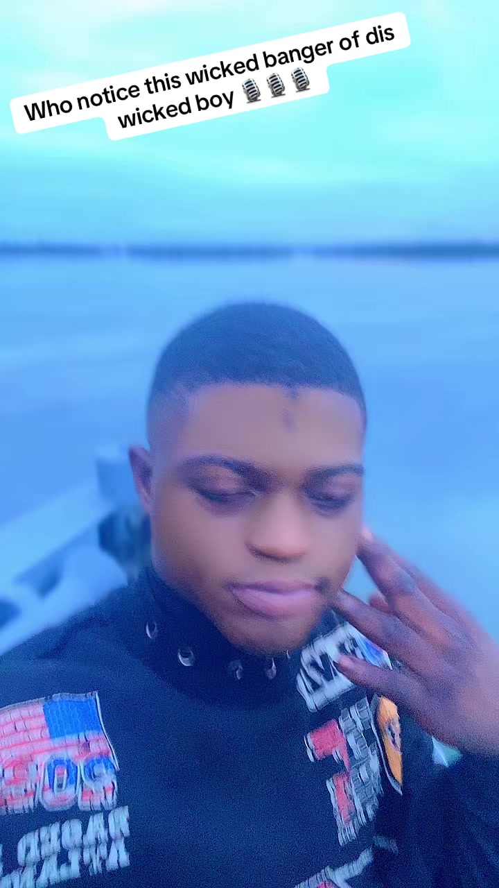 @B&AElig;RD&Euml; JR̃