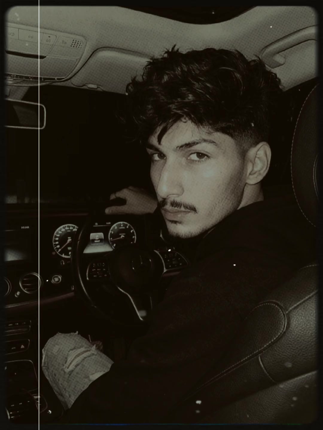 @𝙈𝙀𝙈𝙀𝙎 𝘽𝙔 𝙍𝙅💫