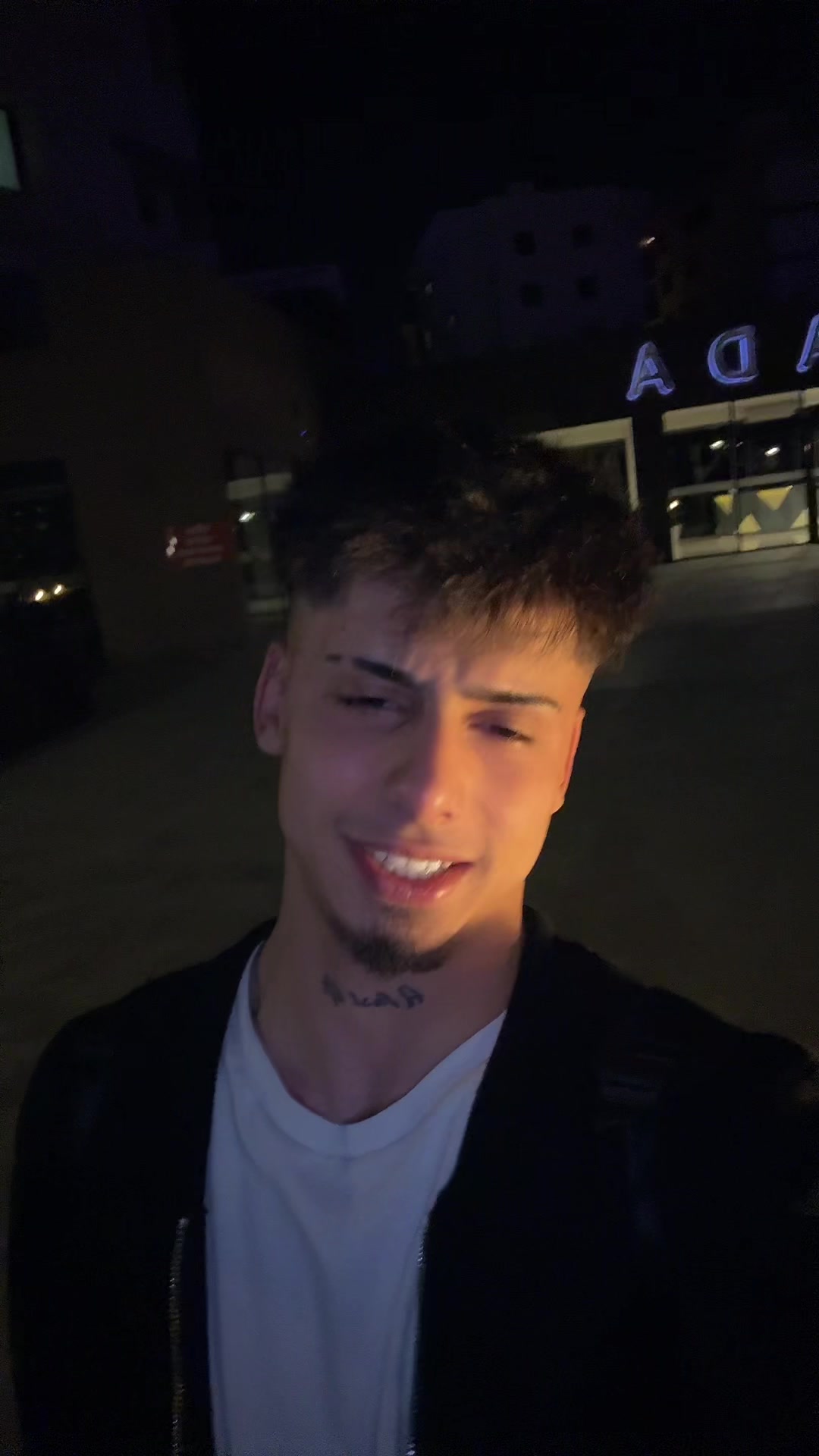 @M