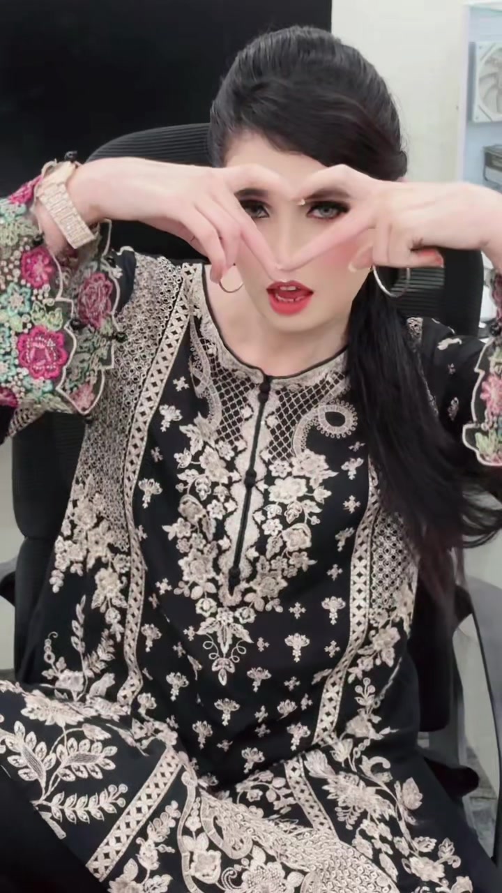 @RimshaKhanofficial
