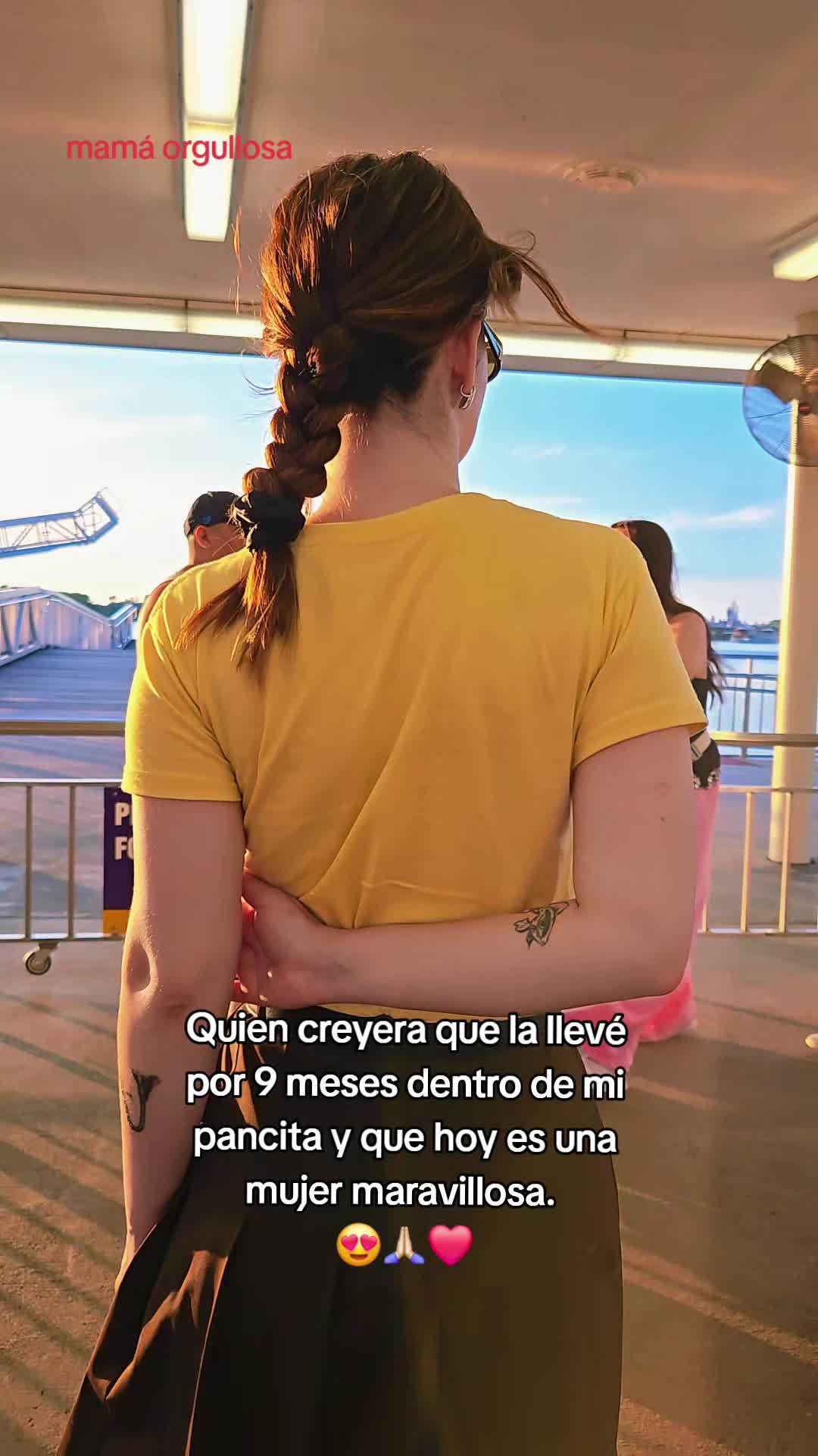 @Luna