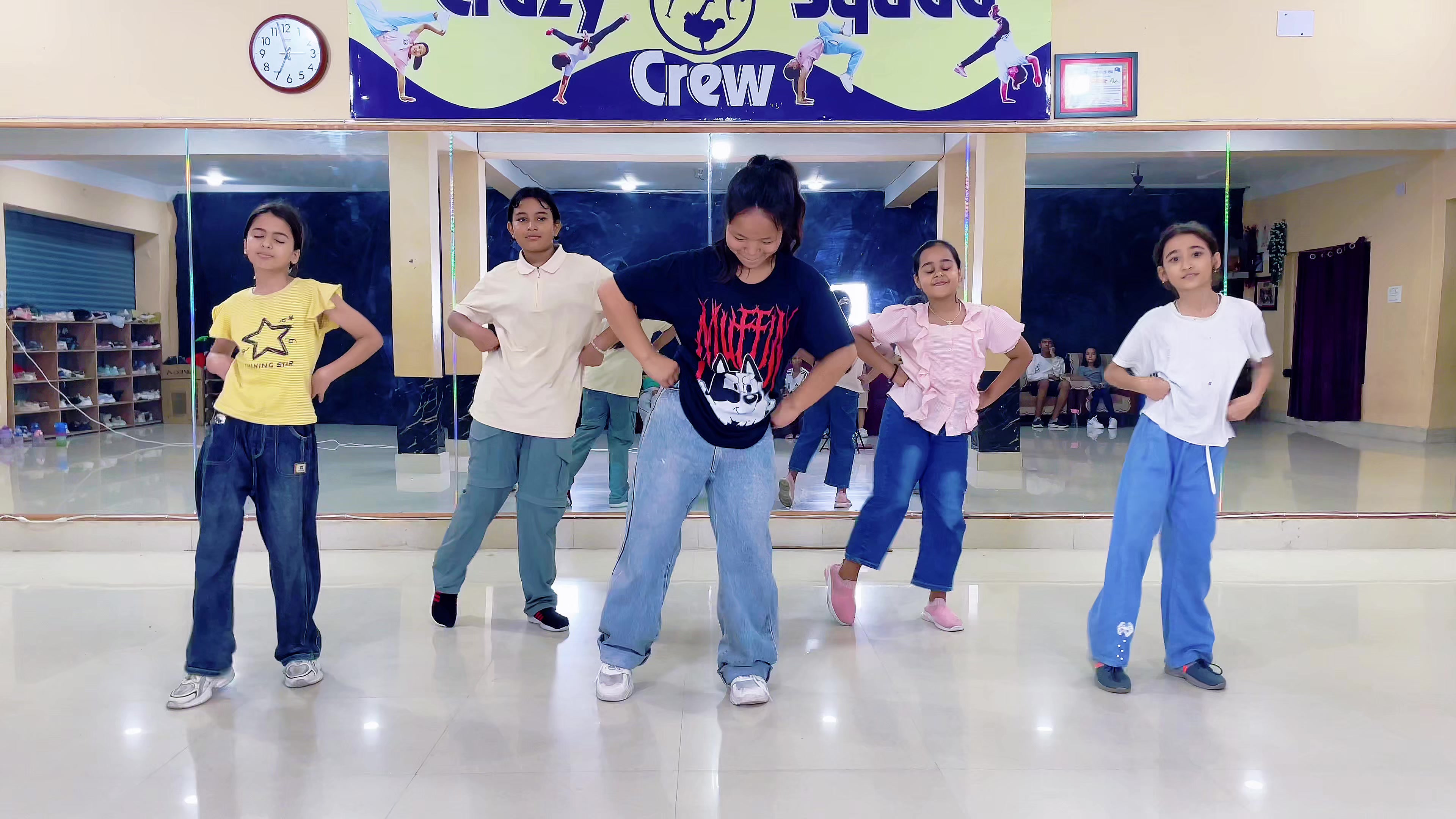 @Crazy Squad Crew