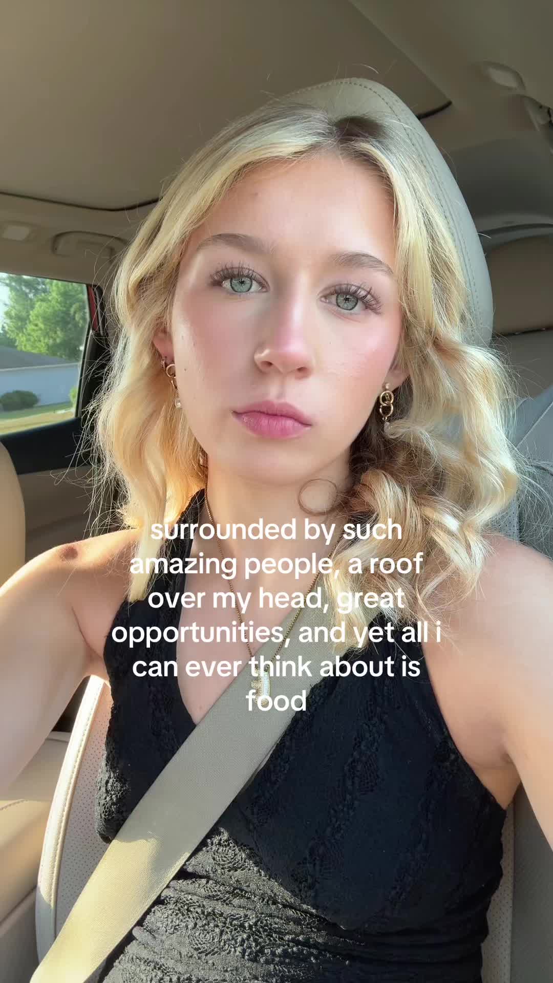 @༺♰༻