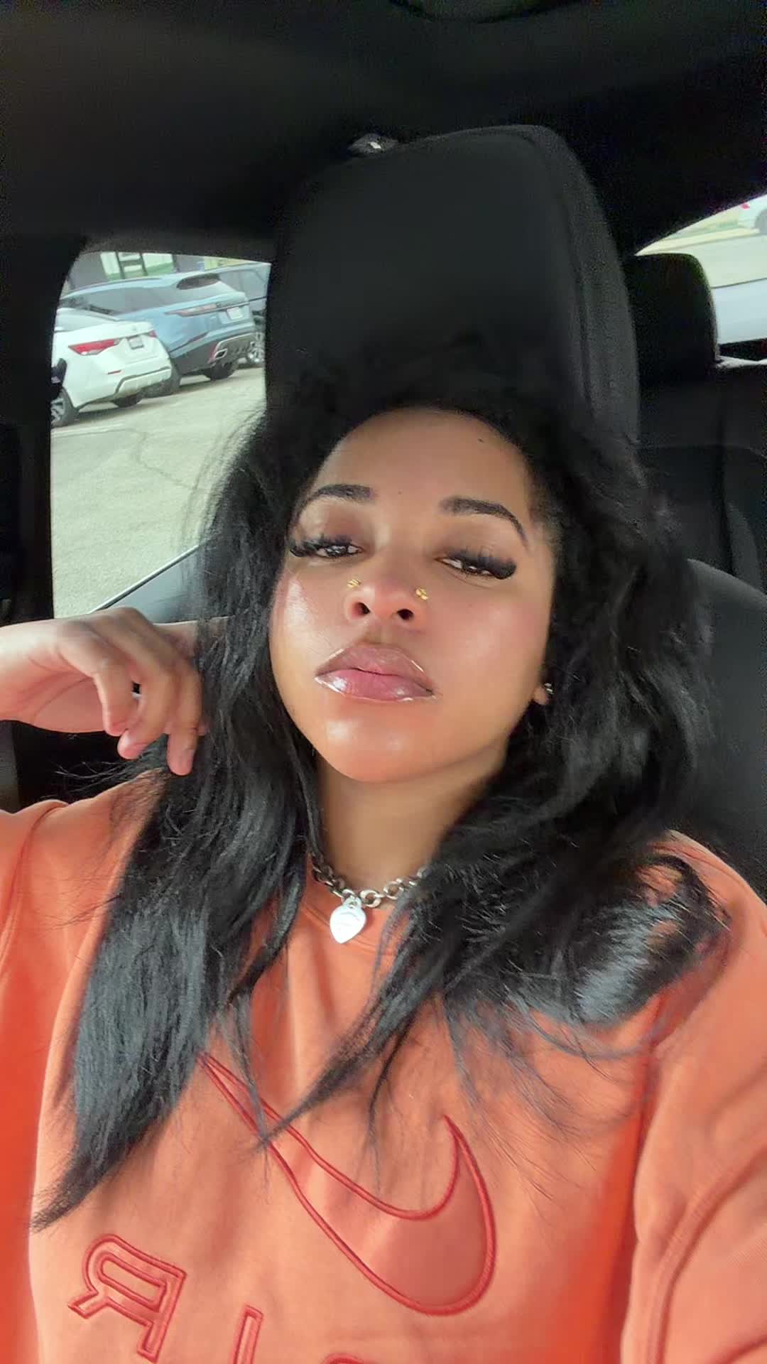 @missfineass