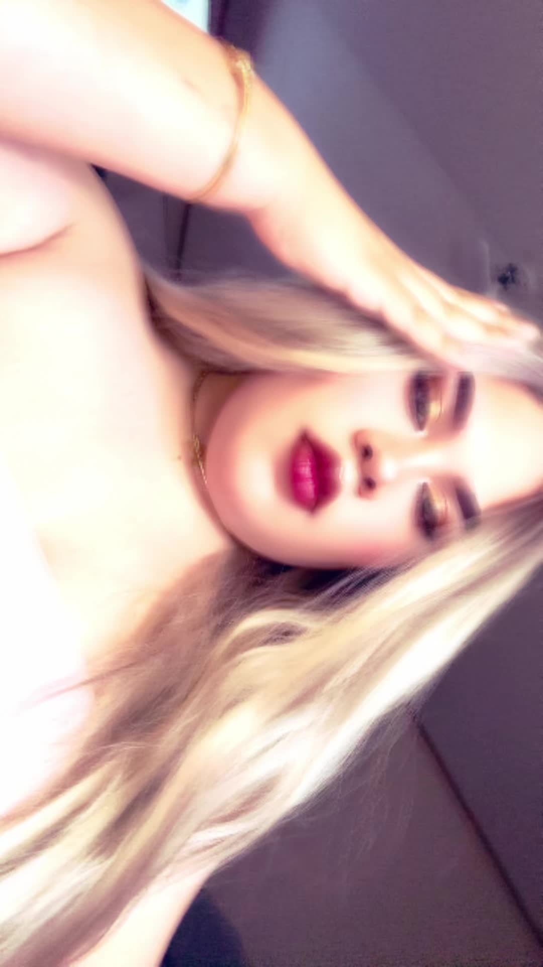@C A P R I C O R N I O 🍒