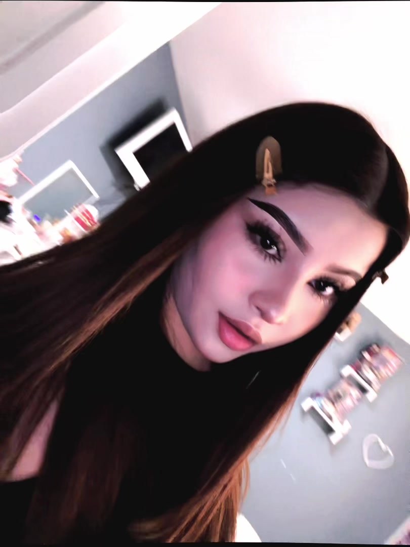 @Monicar