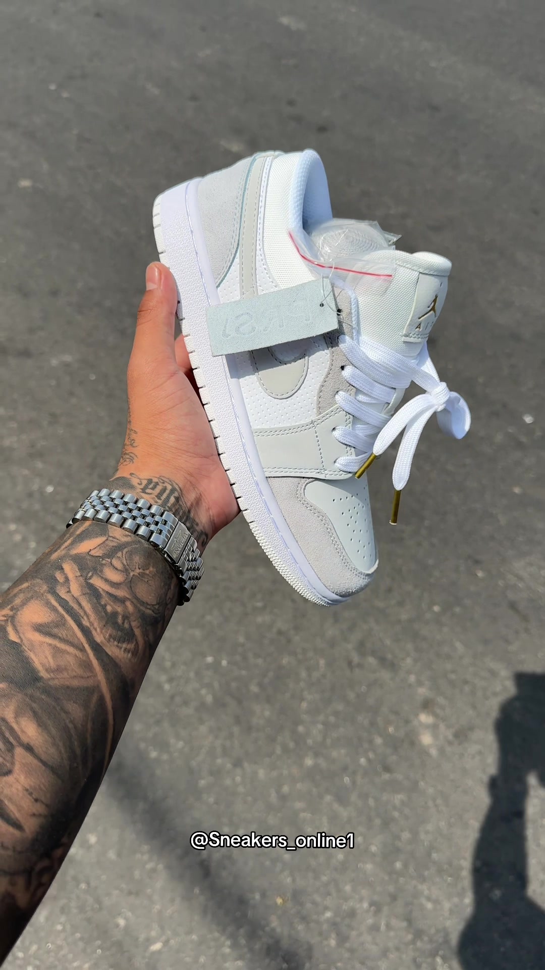 @sneakers_online1