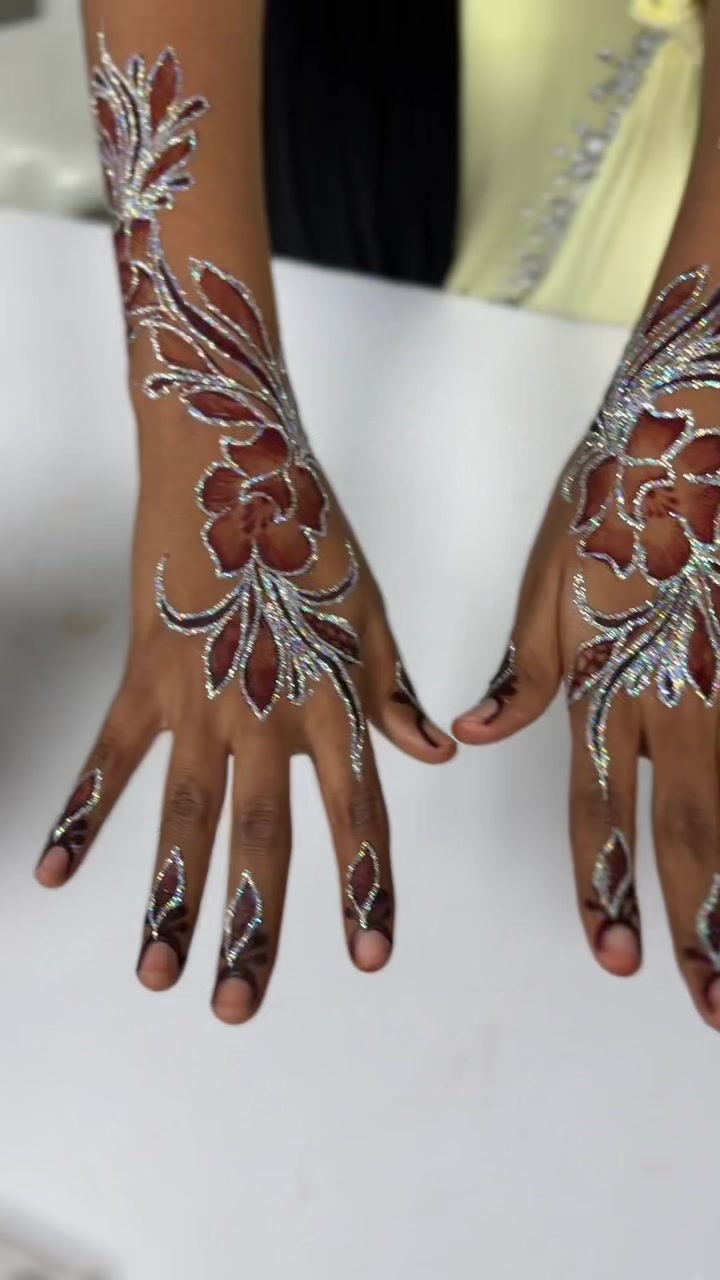 @Hafi henna design &rental dres