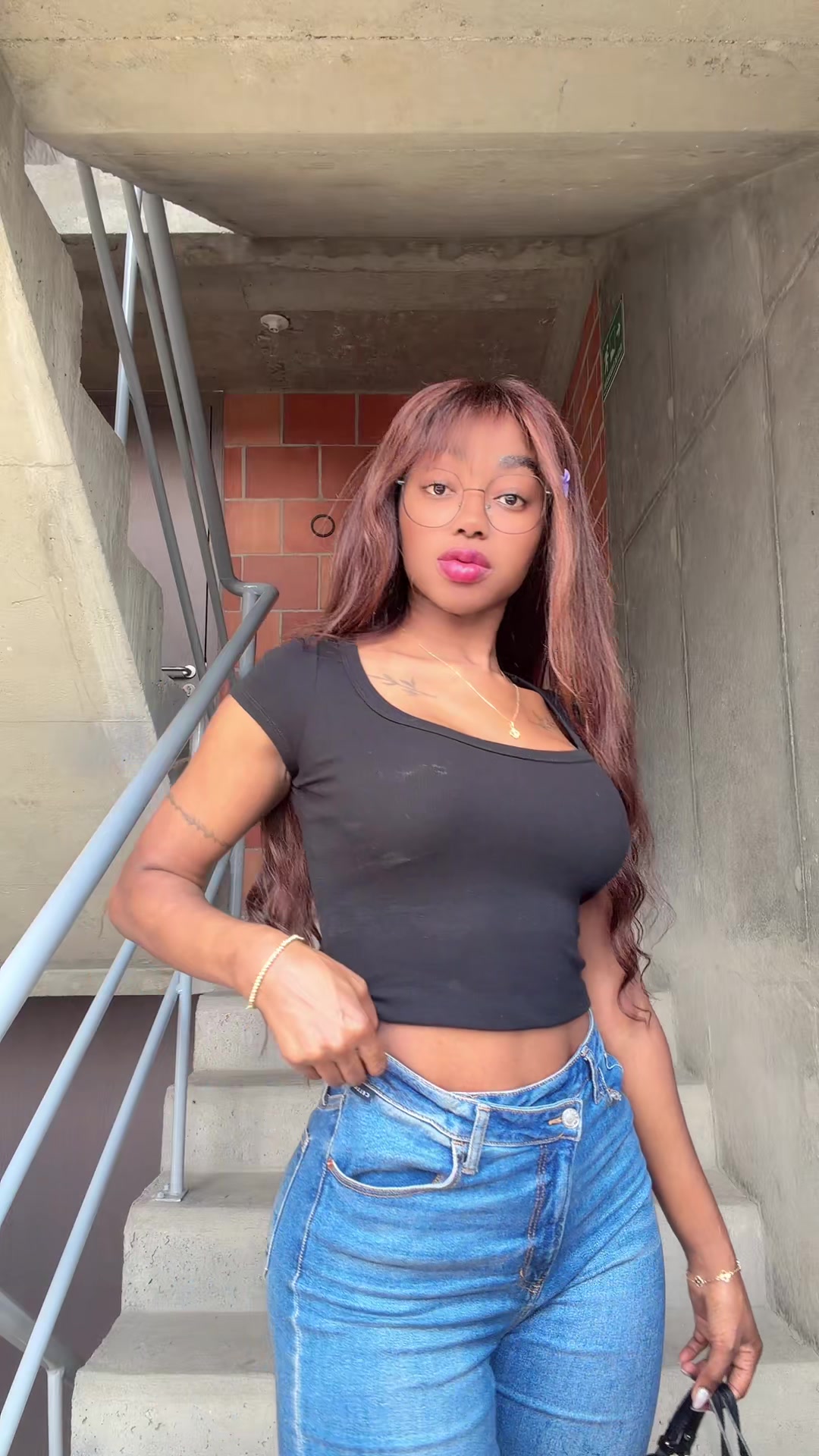 @Ebonypreciousss