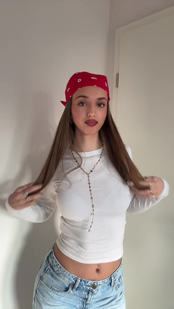 @vjola