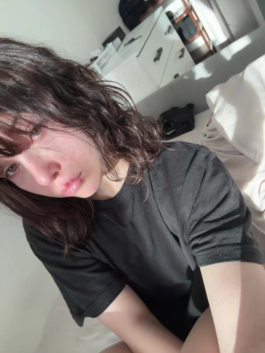 @👅