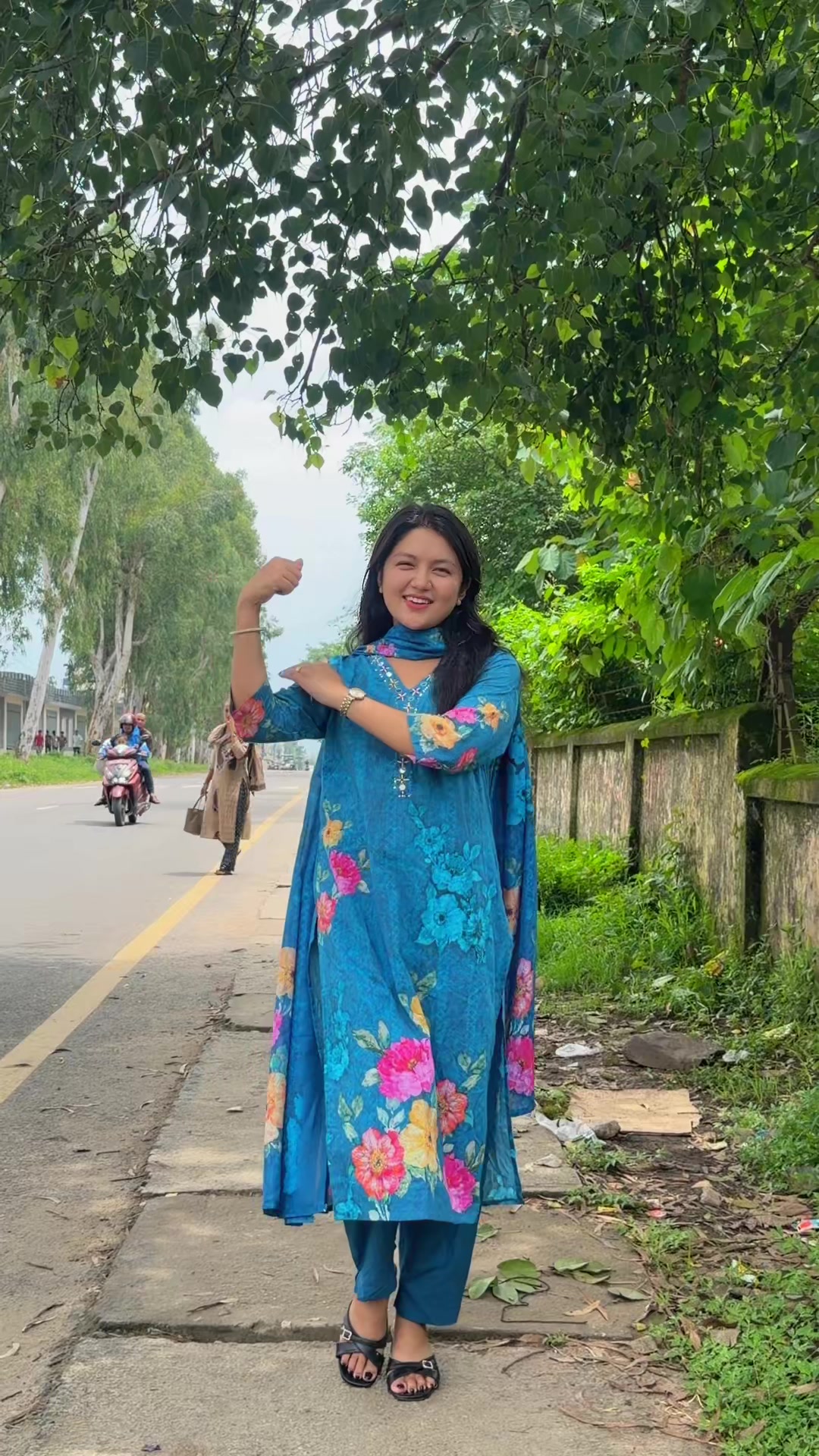 @एलिसा तारम मगर