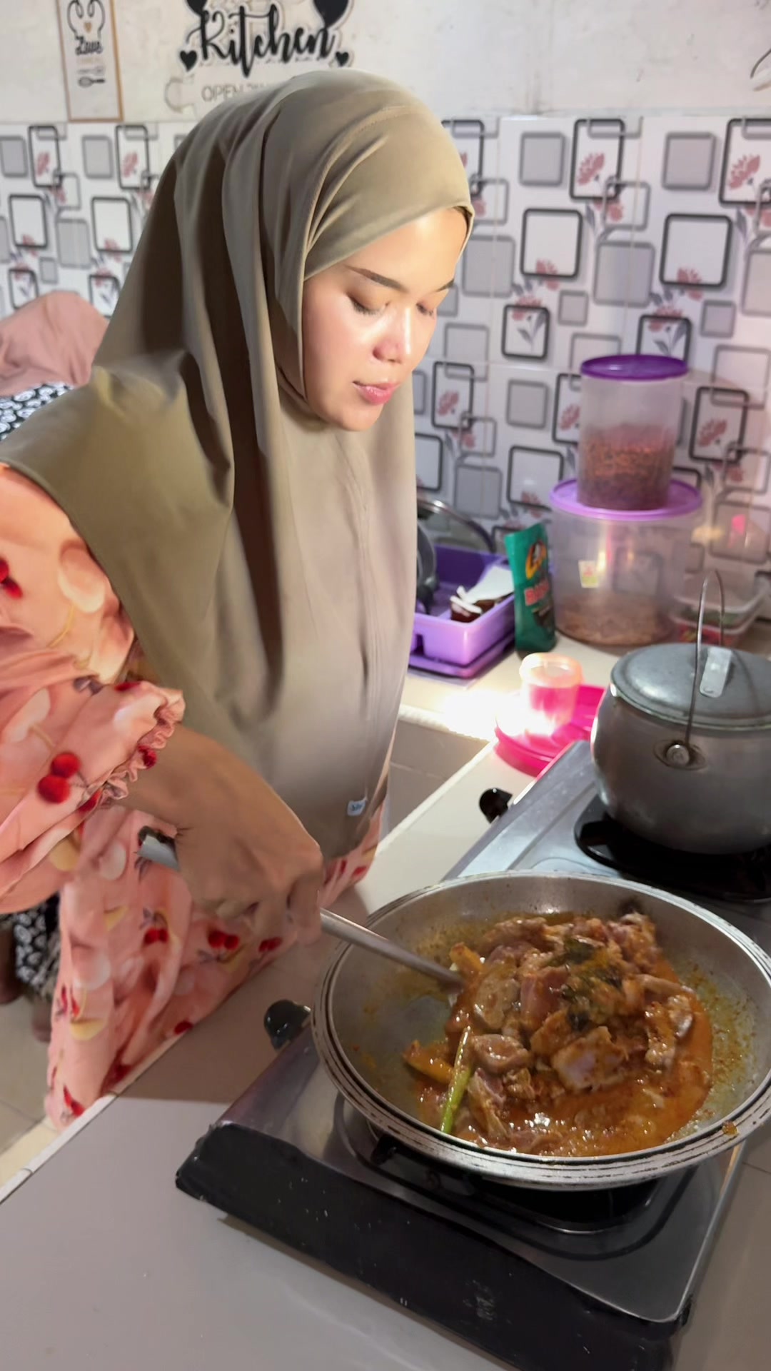@Yeniwa_