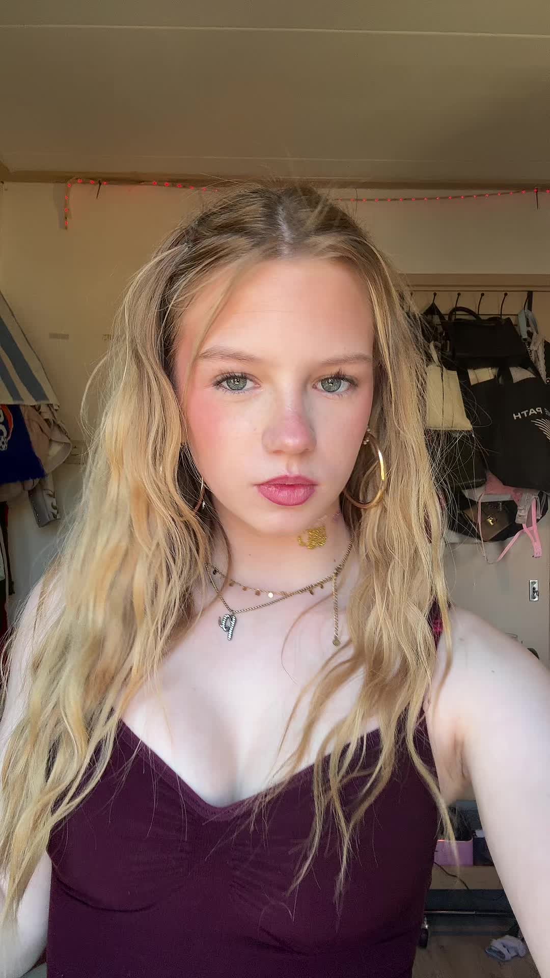 @ᵏʸˡᵃⁿⁱ ᵃⁿⁿᵃ ʰᵉˡᵉⁿᵃ ˢᶜʰʳᵃᵃᵘʷᵉⁿ