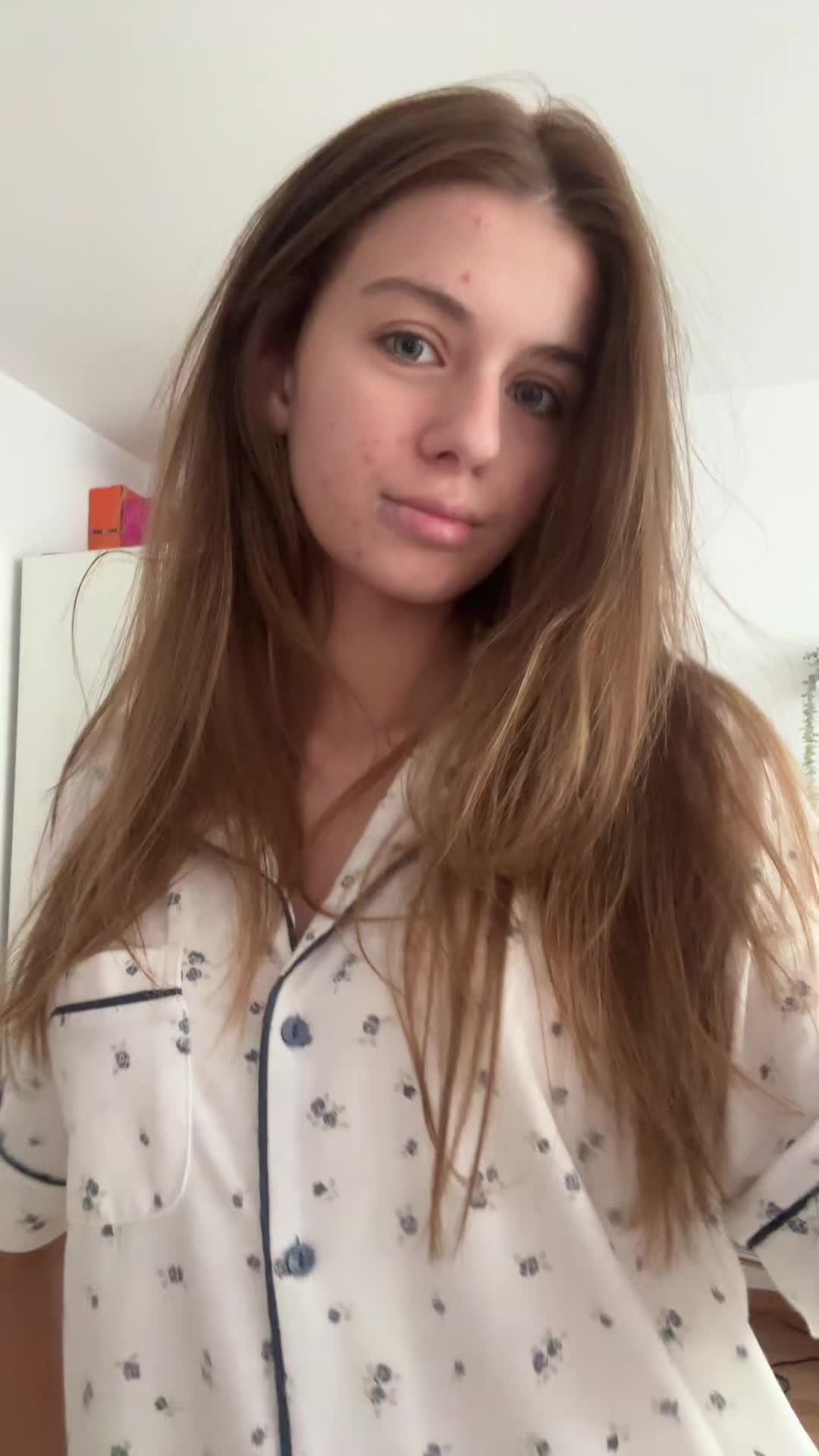 @𝑀𝑖𝑟𝑙𝑖𝑛𝑑𝑎