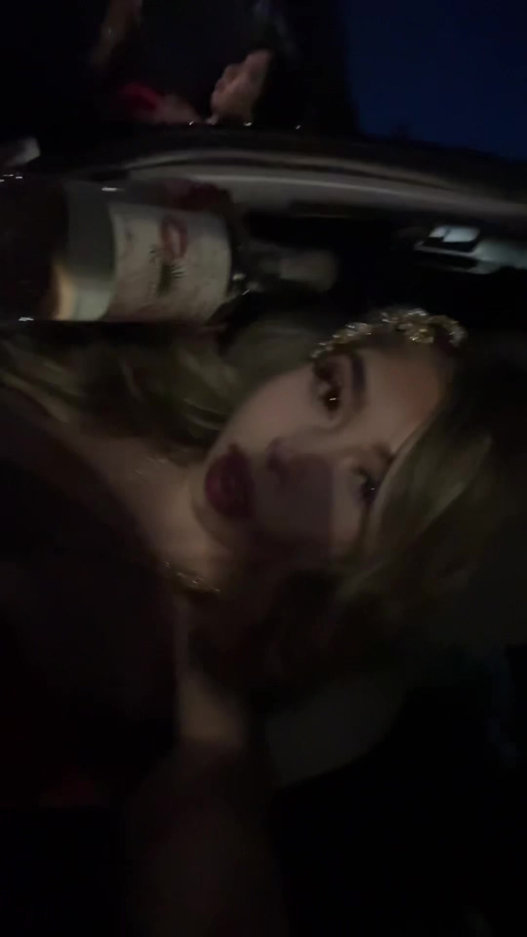 @Isa