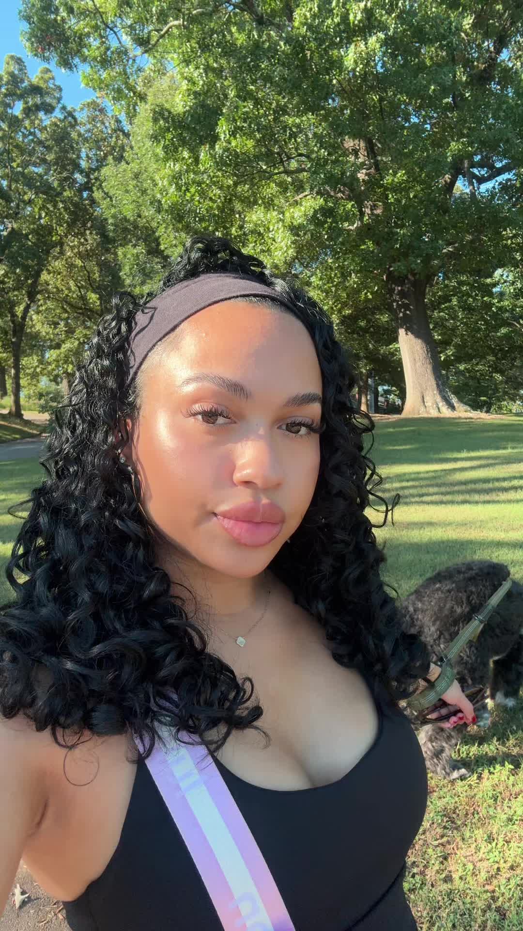@Bella