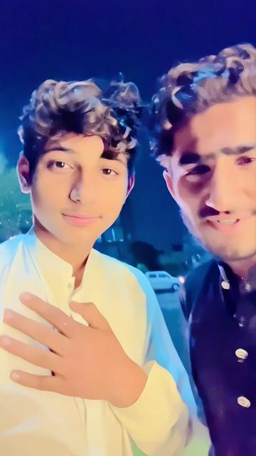 @✌🏻خان زادہ😈