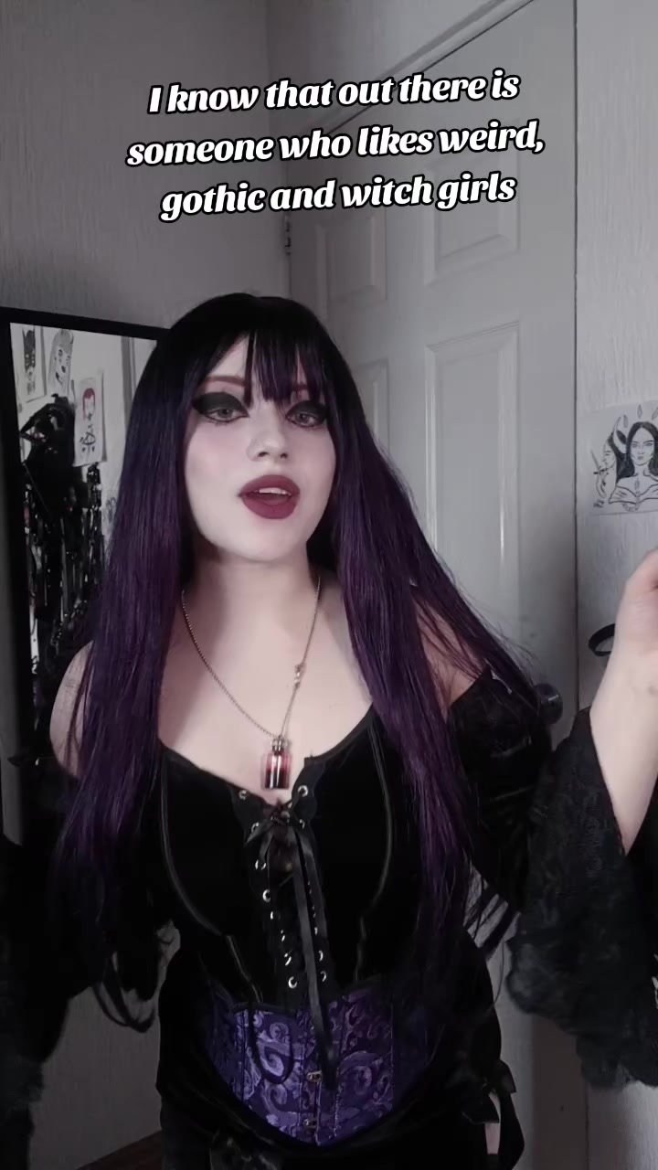 @𝕷𝖆𝖉𝖞 𝕭⛧𝖙𝖍𝖔𝖗𝔂.☠