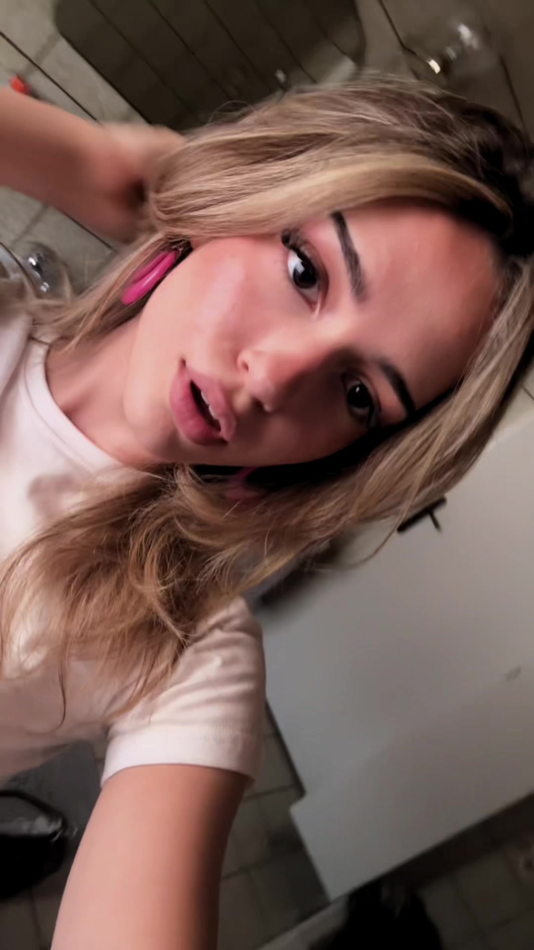 @dgirl