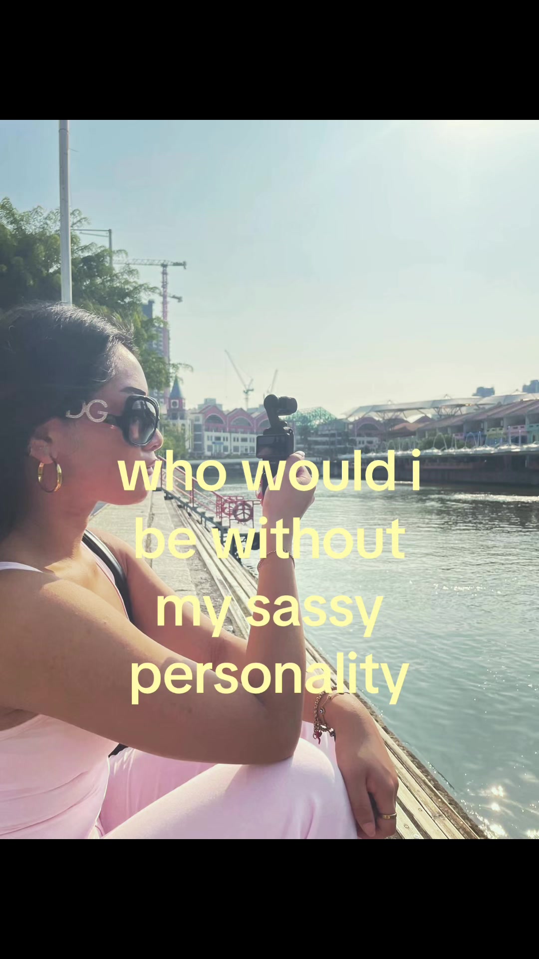 @TH💋NIA