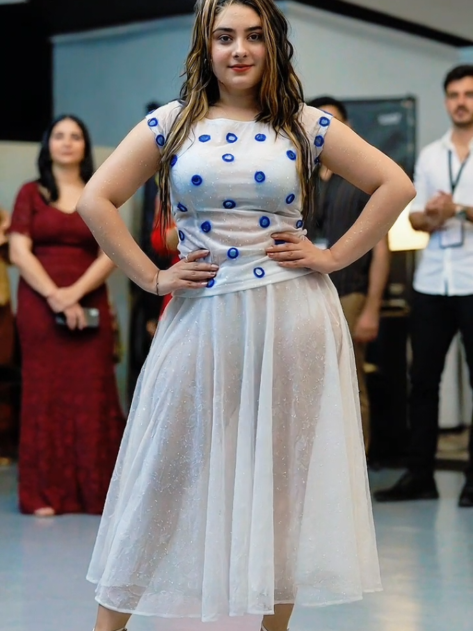 @Pinky Khan