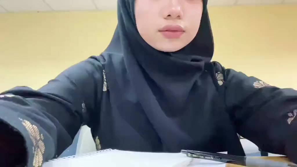 @𝐁𝐞𝐥𝐥𝐚 𝐒𝐲𝐚𝐡𝐟𝐢𝐫𝐚 ❤️
