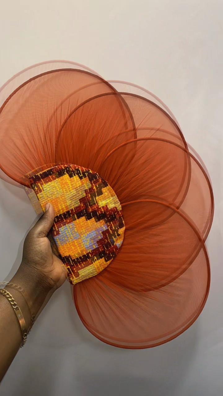@christinehats