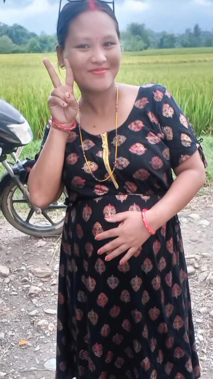 @laxmi..saru magar❣️☺️💐
