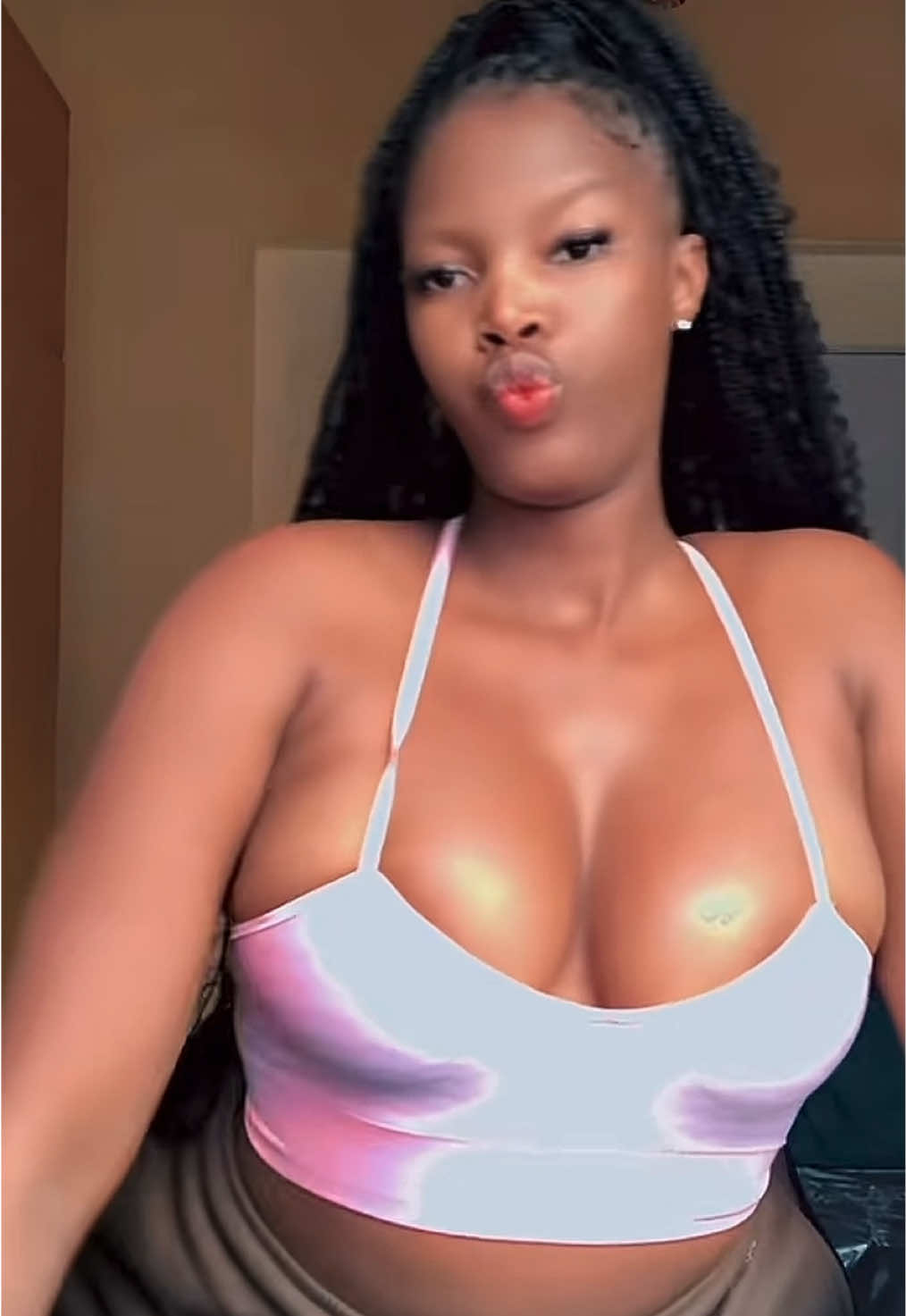 @melavue
