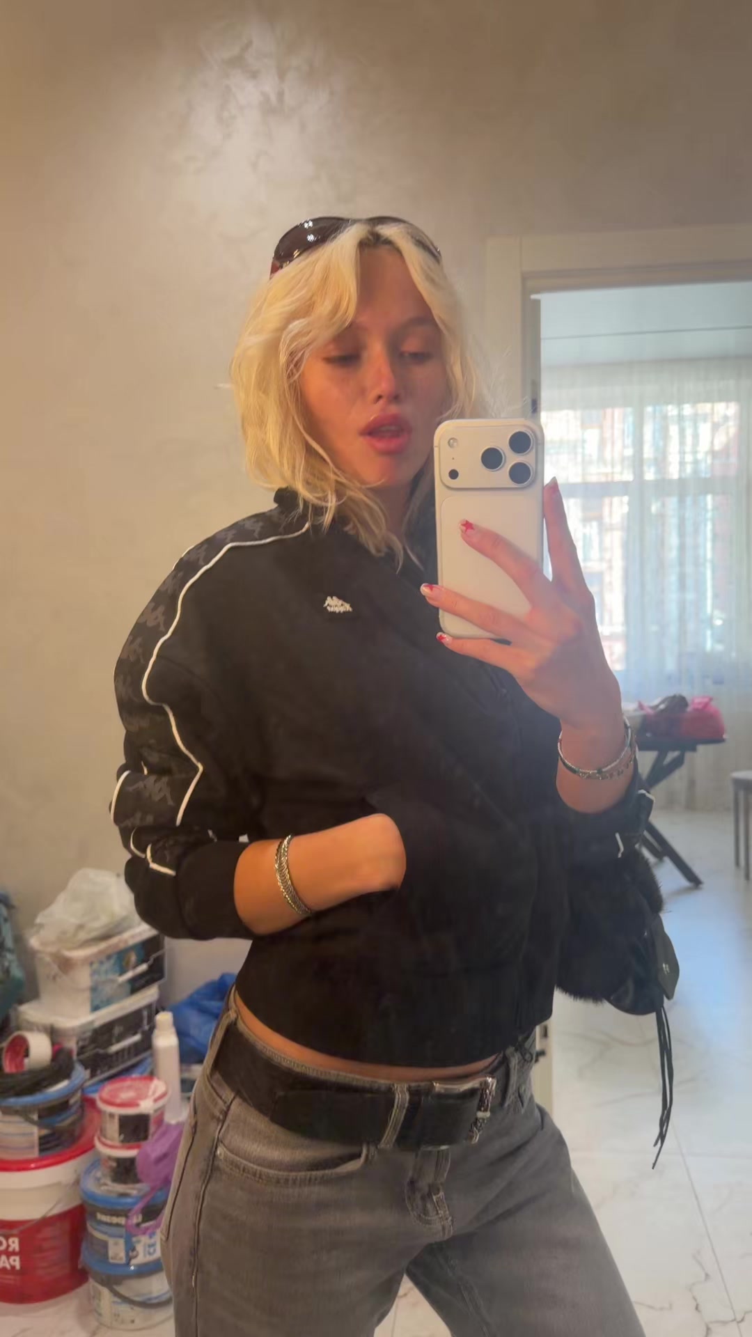 @KARINA