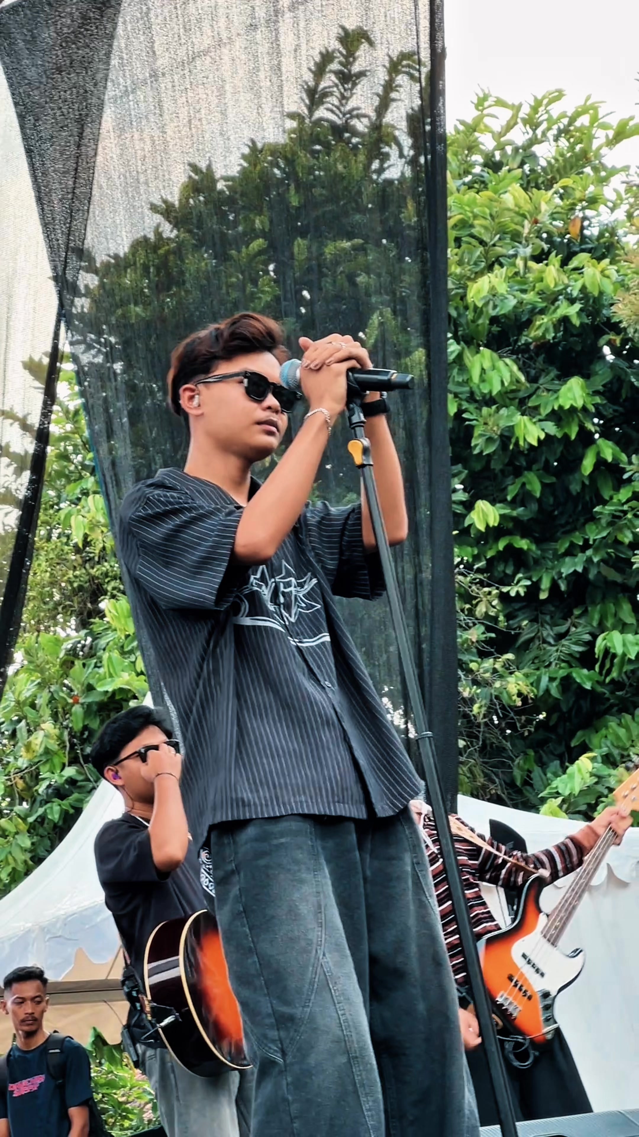@Vadesta Official