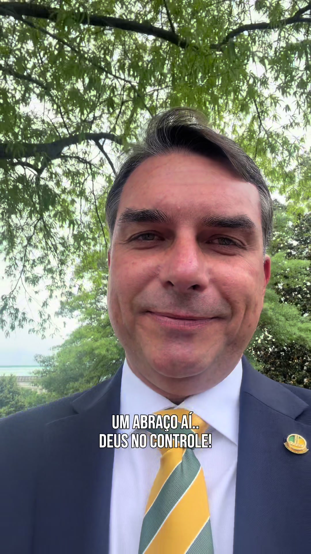 @Flávio Bolsonaro