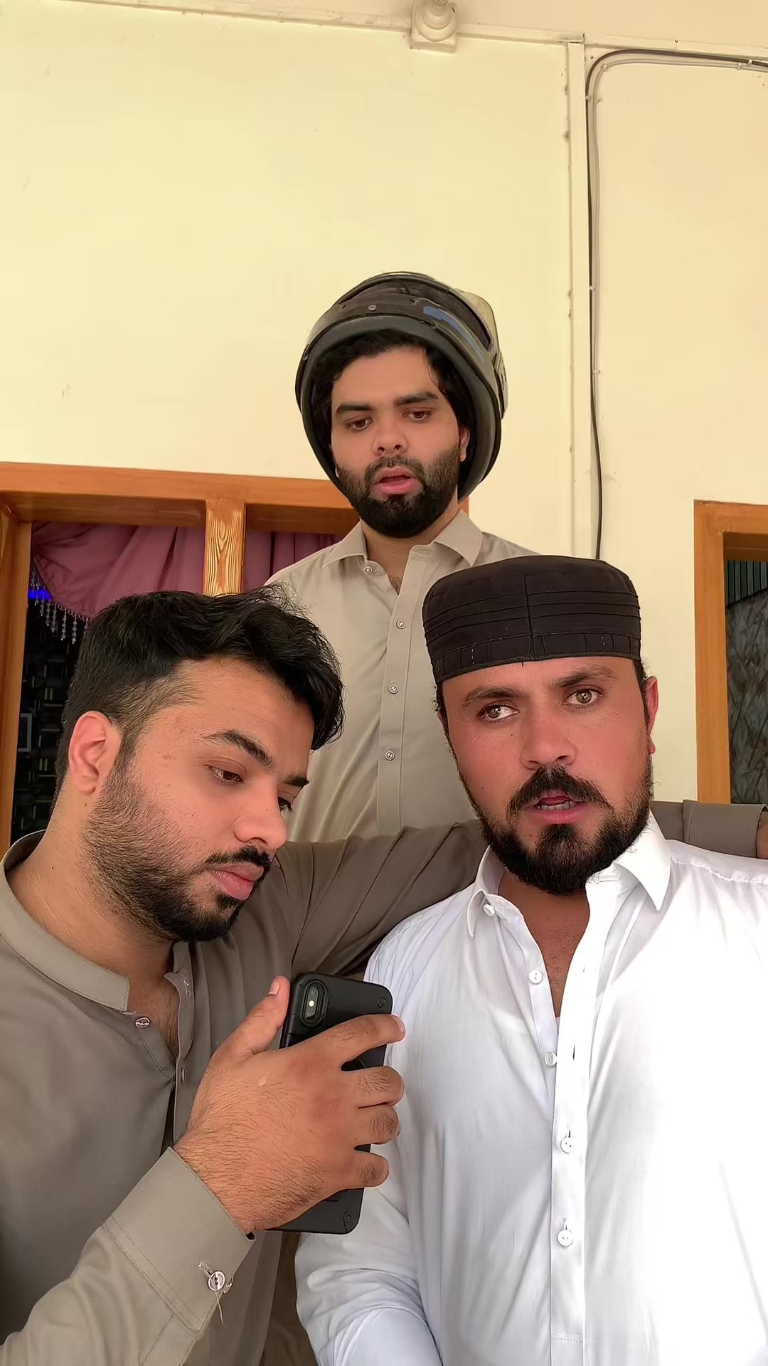 @Junii shah (جونی شاہ)