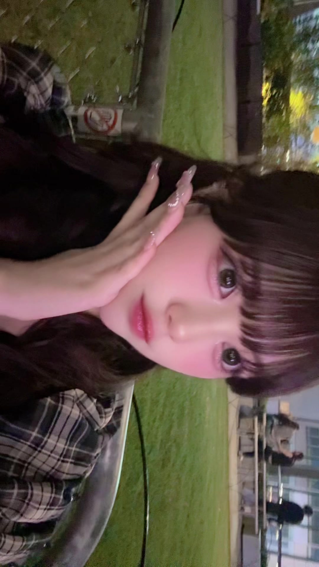@もにゃ