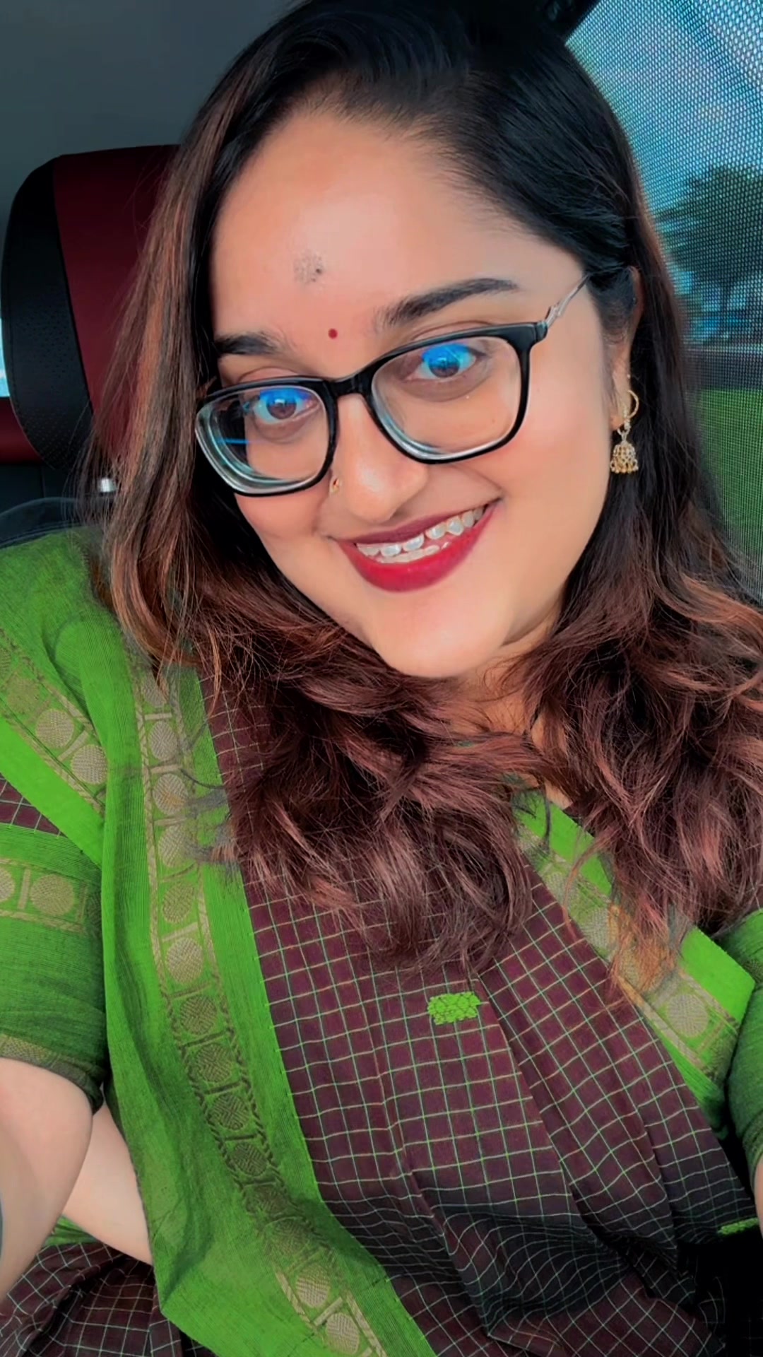 @NeeNair🧿🤍