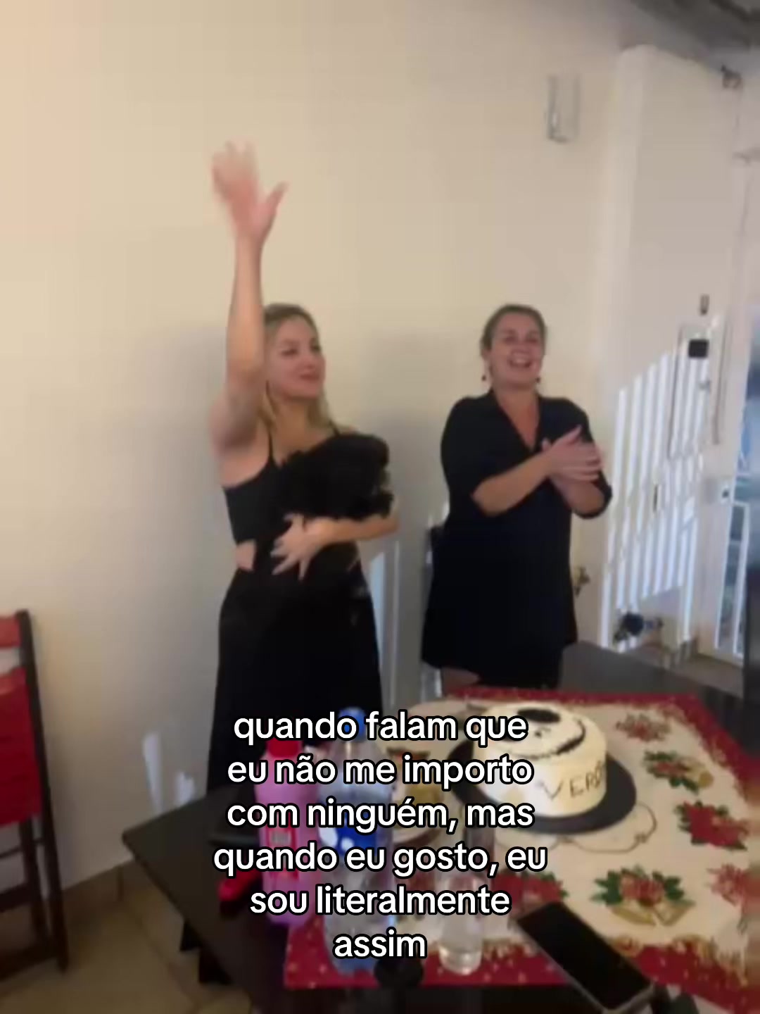 @veecarcanholo