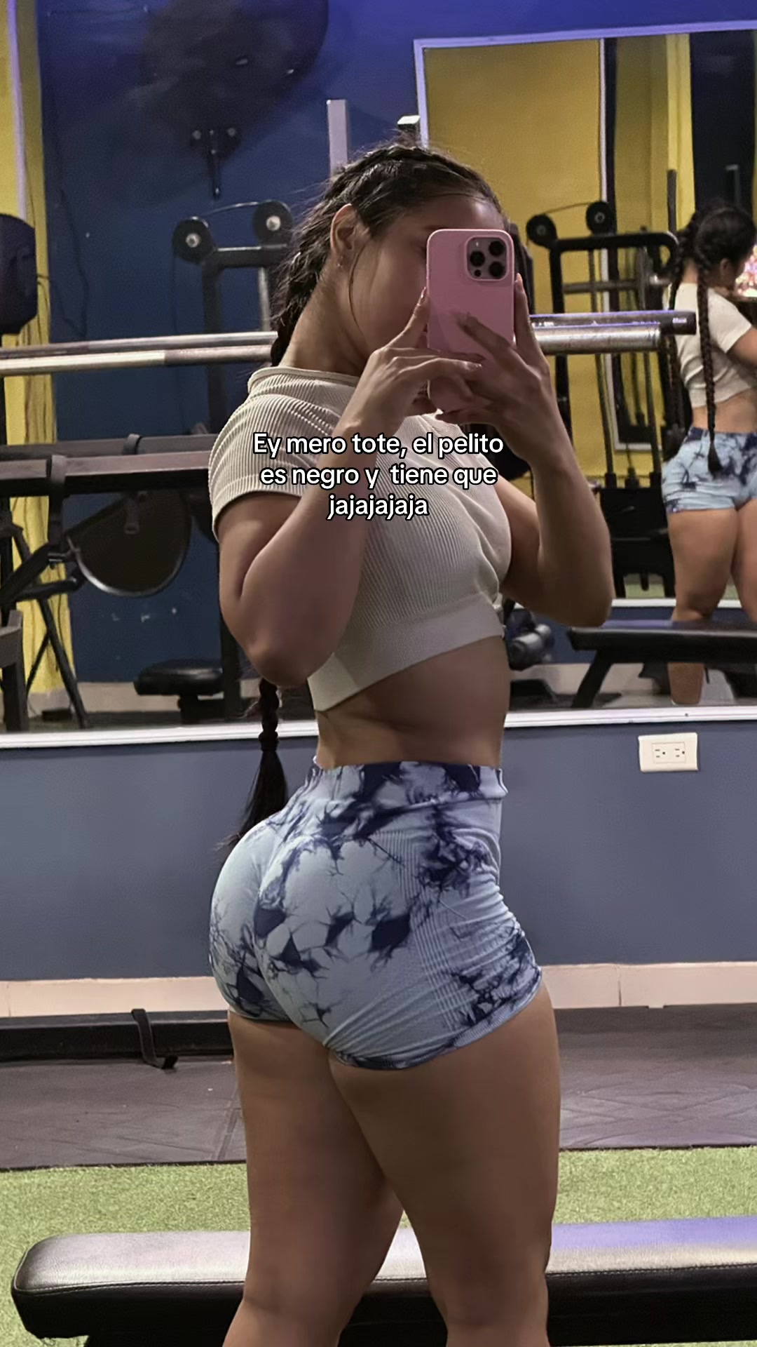 @Camila Cardona